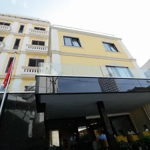 https://vila-alba.hotels-in-tirana.com