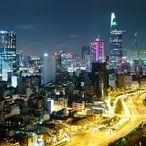Spacious Saigon - Infinity Pool Signature Apartment Ho-Chi-Minh-Stadt